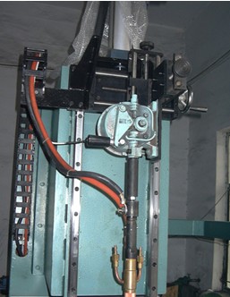 車輪輞輻自動焊機